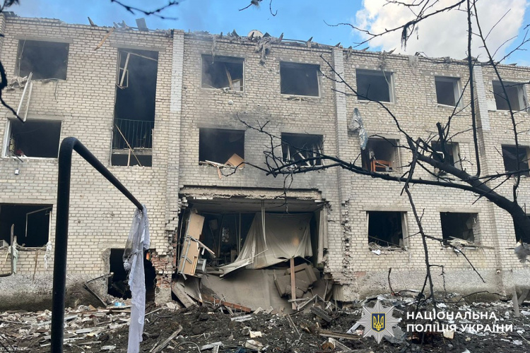 13 людей поранені внаслідок російських обстрілів Донеччини 18 червня