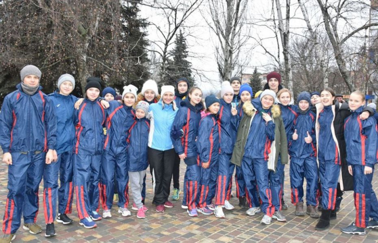 Спортсмены Угледара присоединились ко всеобластному челенджу, стартовавшему в Покровске