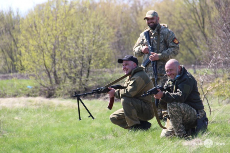 Єдиний стрілецький день: у Покровському районі перевірили боєздатність бійців Тероборони