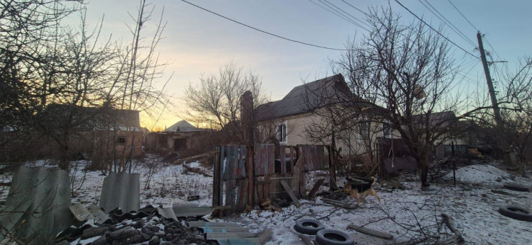 Троє людей поранено через російські атаки на Донеччині 27 лютого