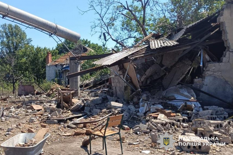 Протягом доби росіяни вбили трьох жителів Донеччині, ще 13 людей зазнали поранень