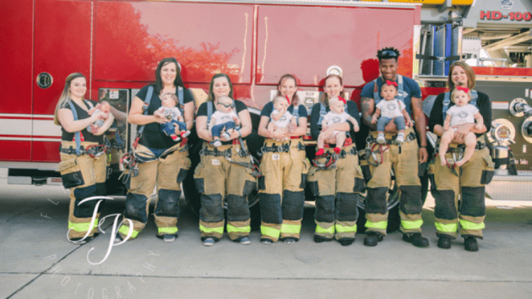 У США майже одночасно народили семеро дружин пожежних з однієї станції
