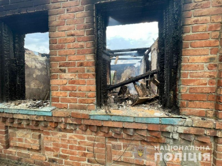 На Донеччині російські війська вдарили по школам, житловим будинкам і лікувальному закладу