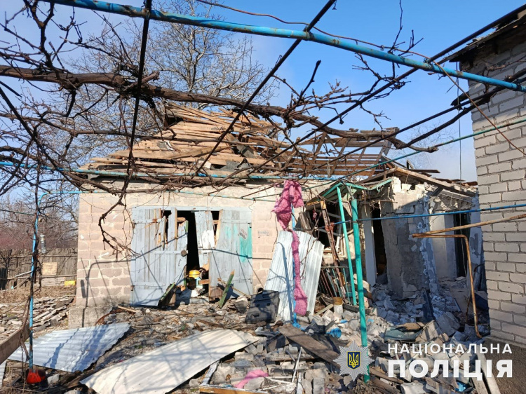 Двоє загиблих і двоє поранених за добу: наслідки ударів росії по мирних жителях Донеччини