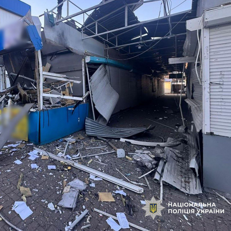 Троє людей зазнали поранень: поліція Донеччини зафіксувала наслідки російських обстрілів 13 березня