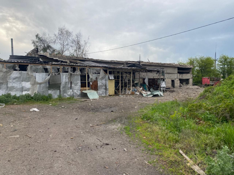 2 загиблих і 9 поранених: про наслідки обстрілів 16 травня повідомила поліція Донеччини