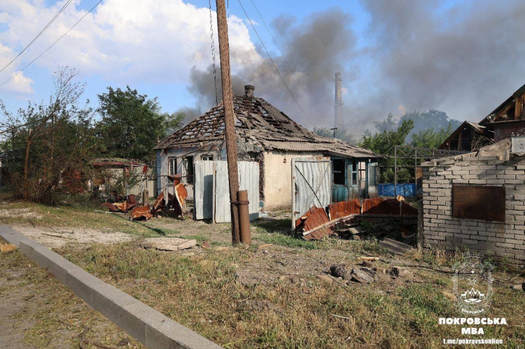 Унаслідок ракетного удару по Покровську поранено четверо цивільних