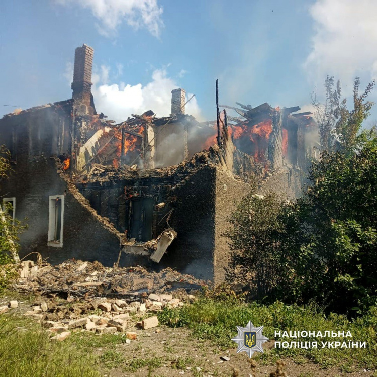 Одна людина загинула, 11 поранені унаслідок ударів росії по Донеччині 20 травня