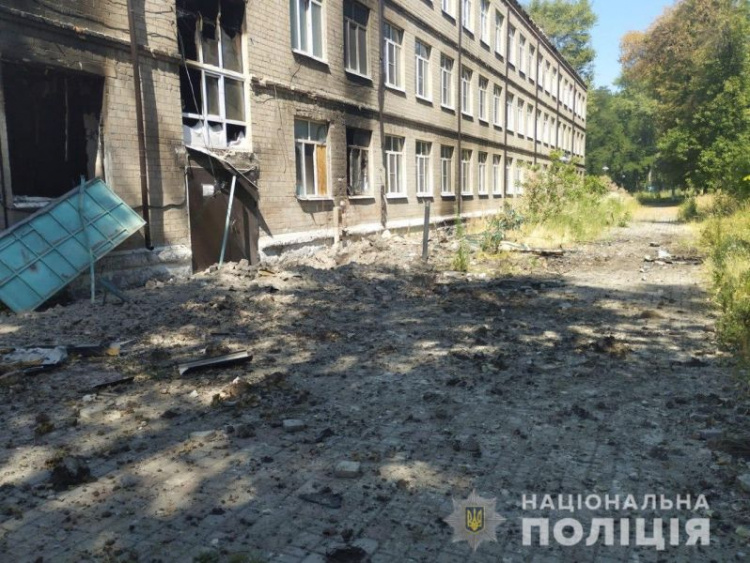 37 обстрілів за добу – окупанти знову вдарили по житлових кварталах Донеччини
