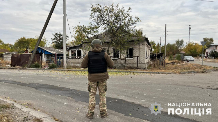 10 бомб за добу росіяни скинули на Донеччину: одна людина загинула, 11 поранені