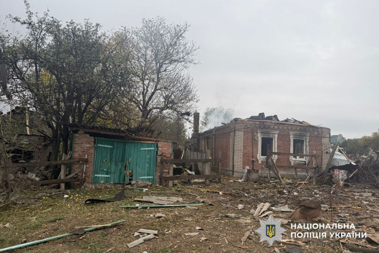 За добу окупанти обстріляли 10 населених пунктів Донеччини, вбили трьох та поранили 11 цивільних