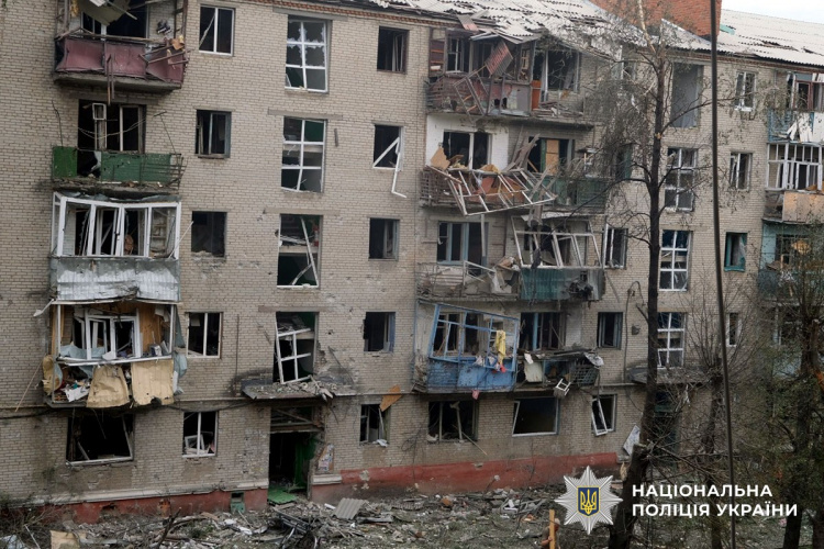 Одна людина загинула, 21 поранена внаслідок російських атак на Донеччині
