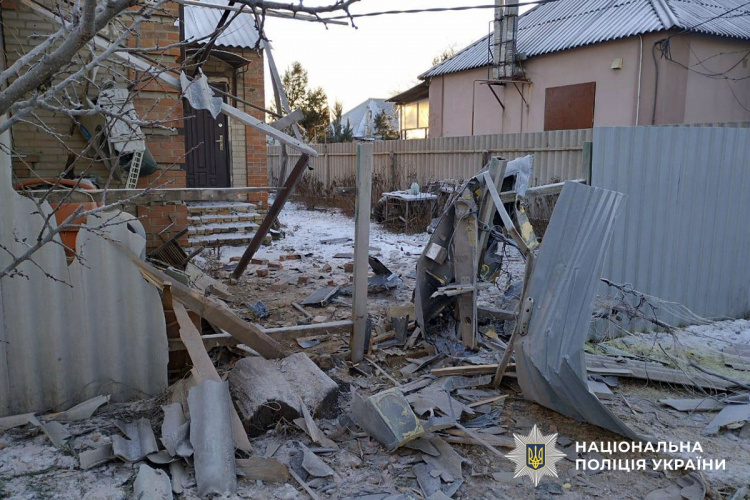 Через російські обстріли на Донеччині поранено жінку