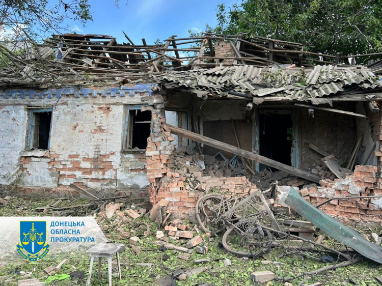 Ранковий обстріл Селидового, внаслідок якого загинули двоє людей: деталі від прокуратури