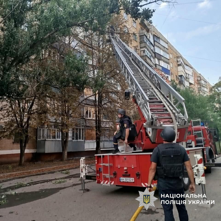 Одна людина загинула, 13 зазнали поранень через російські обстріли Донеччини 11 серпня