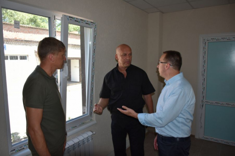 Заступник голови ДонОДА відвідав будівництво Центру безпеки у Покровському районі