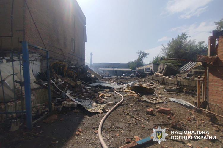 Троє загиблих і вісім поранених за добу: поліція Донеччини документує воєнні злочини рф