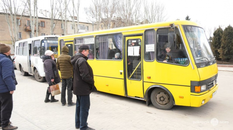 Из Покровска отправили беженцев на Западную Украину