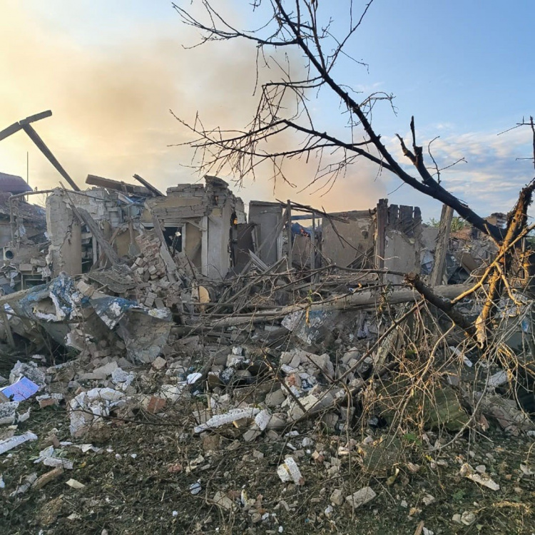 8 загиблих і 19 поранених, зокрема дитина: поліція – про обстріли Донеччини 23 вересня