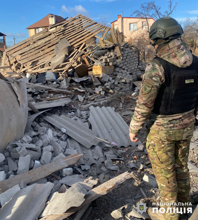 Півсотні цивільних об’єктів зазнали руйнувань через обстріли Донеччини 12 січня