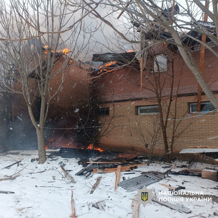 Поранений та чергові руйнації: поліція повідомила про обстріли Донеччини 15 січня