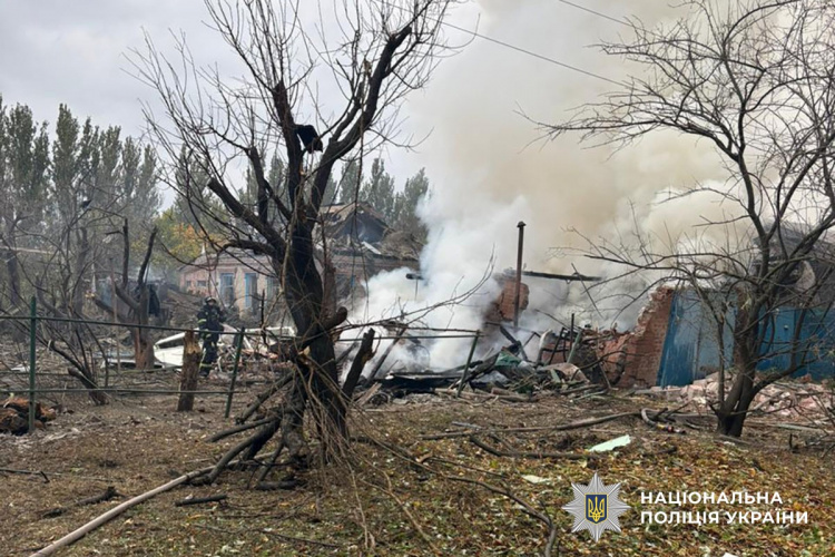 За добу окупанти обстріляли 10 населених пунктів Донеччини, вбили трьох та поранили 11 цивільних
