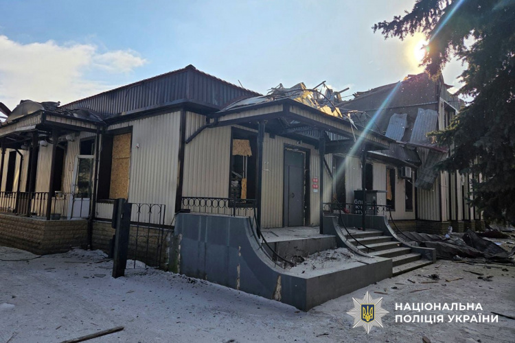 Дві людини загинули, ще чотири поранені через обстріли Донеччині 1 лютого