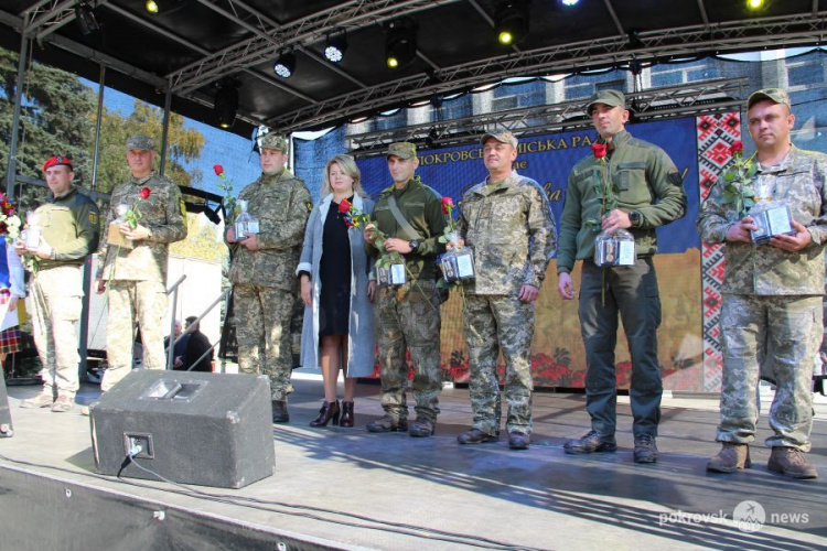 День защитника Украины в Покровске: торжественная часть