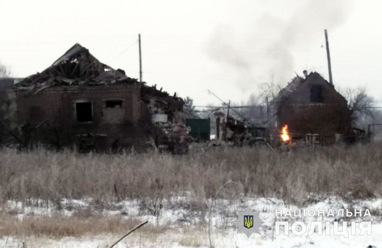 Загиблий і троє поранених: поліція Донеччини продовжує фіксувати воєнні злочини окупантів