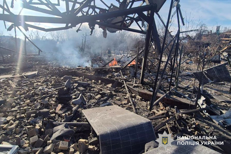 Одна людина загинула та п’ятеро поранені через російські обстріли Донеччини 11 лютого