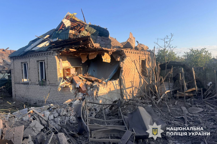 Ворог за добу обстріляв 9 населених пунктів Донеччини: двоє загиблих і шестеро поранених