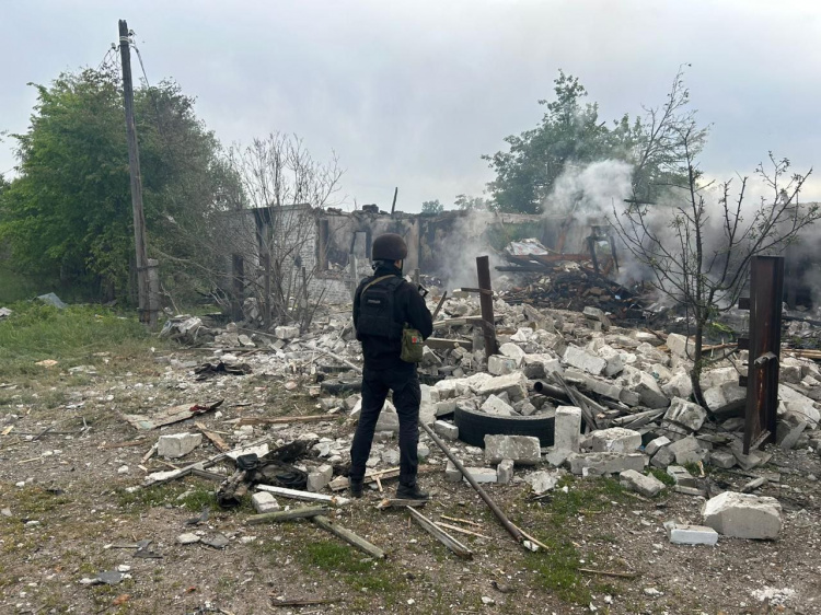 2 загиблих і 9 поранених: про наслідки обстрілів 16 травня повідомила поліція Донеччини