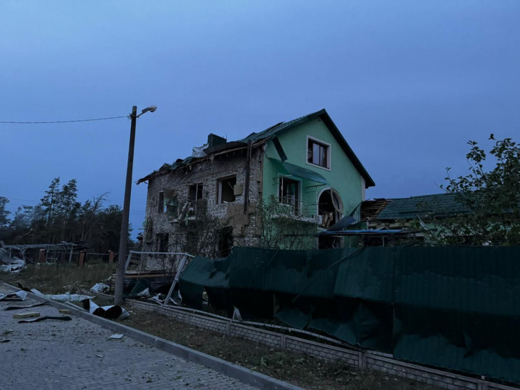 4 людини загинули, 9 поранено внаслідок масованих обстрілів Донеччини 8 серпня