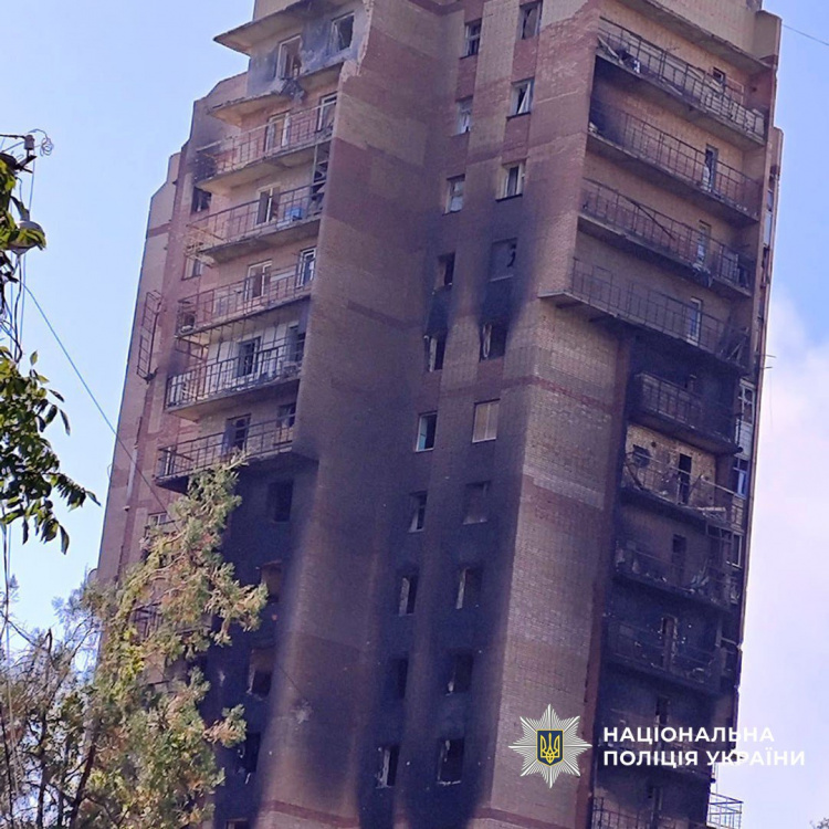 Дві людини загинули, ще 25 поранені через масовані обстріли Донеччини 14 вересня