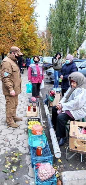 Муниципальная служба Покровск продолжает борьбу со стихийной торговлей