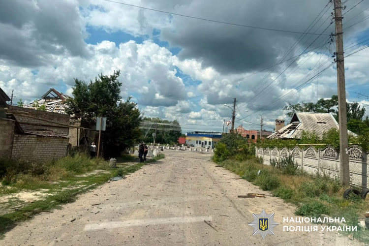 Одна людина загинула, семеро зазнали поранень внаслідок російських атак на Донеччині