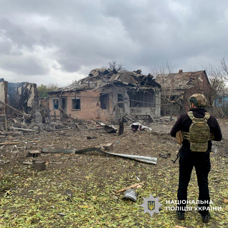 Дві людини загинули та дві зазнали поранень через російські обстріли Донеччини
