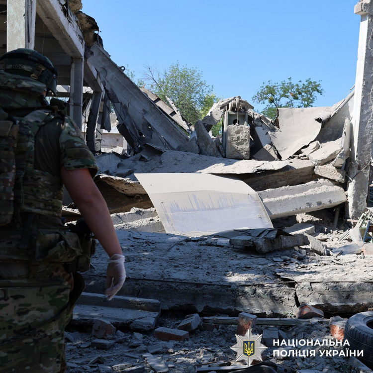 13 населених пунктів Донеччини обстріляв ворог 4 липня, вбив двох цивільних