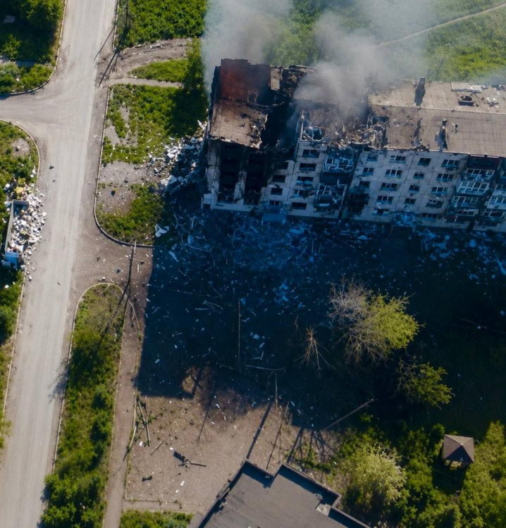 Одна людина загинула, 14 жителів Донеччини зазнали поранень через російські атаки 24 травня