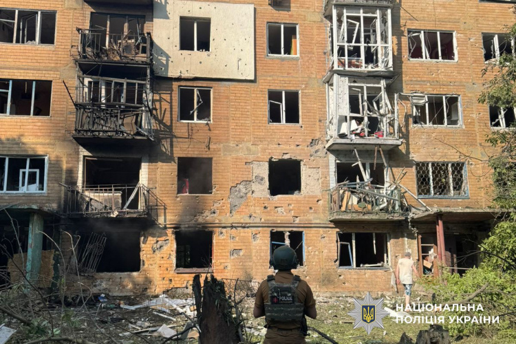 За добу росіяни атакували 10 населених пунктів Донеччини, двоє людей зазнали поранень