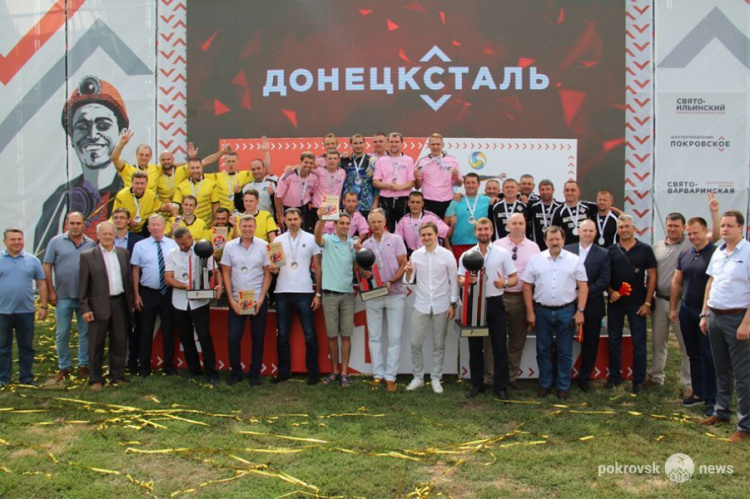 Подведены итоги футбольного и волейбольного турниров на кубок генерального директора компании «Донецксталь»
