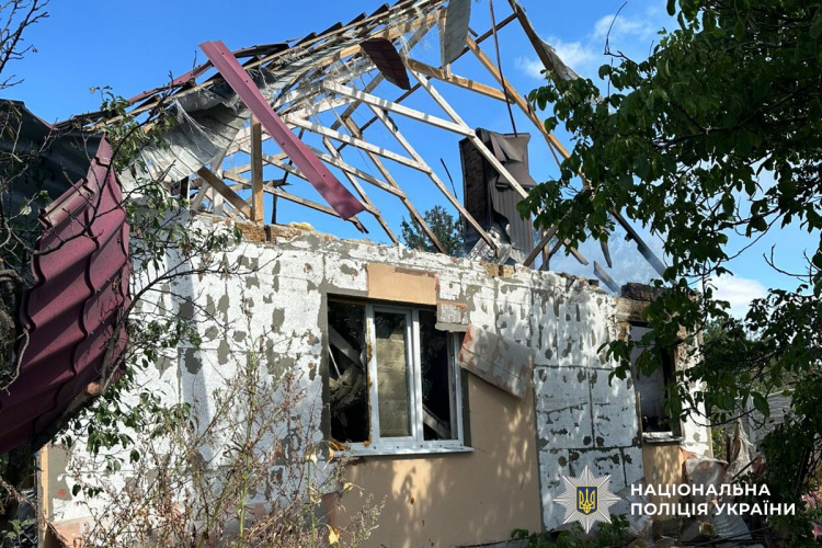 Дві людини загинули, 9 зазнали поранень через російські удари по Донеччині