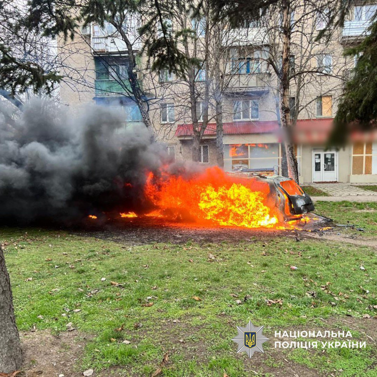 Чотири людини загинули, ще троє зазнали поранень через російські удари по Донеччині 7 грудня