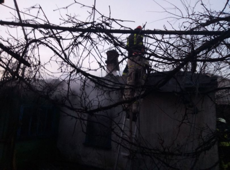 У результаті пожежі в Українську загинули дві людини