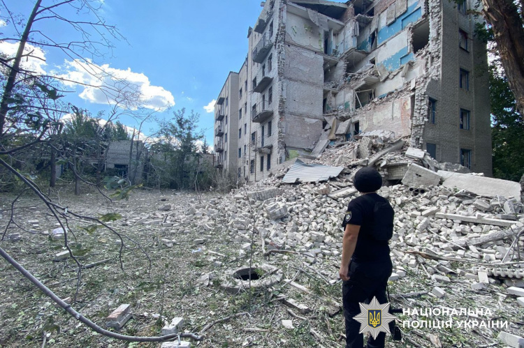 За добу росіяни обстріляли 10 населених пунктів Донеччини, вбили двох та поранили 17 цивільних