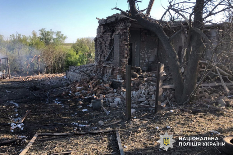 За добу росіяни обстріляли 20 населених пунктів Донеччини: вбили людину, шестеро цивільних поранені