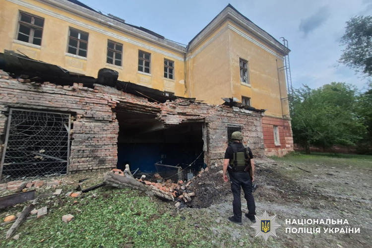 Троє людей загинуло, шестеро поранені на Донеччині внаслідок ворожих атак