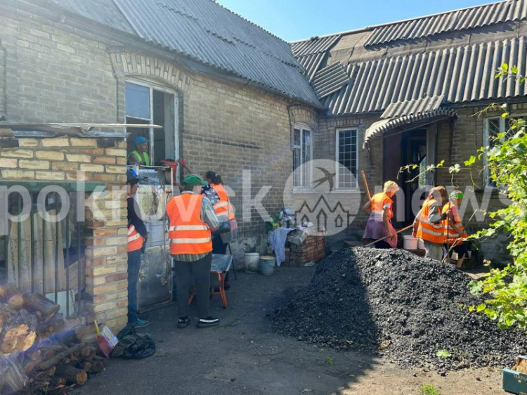 Фото з місця обстрілу Покровська 21 червня