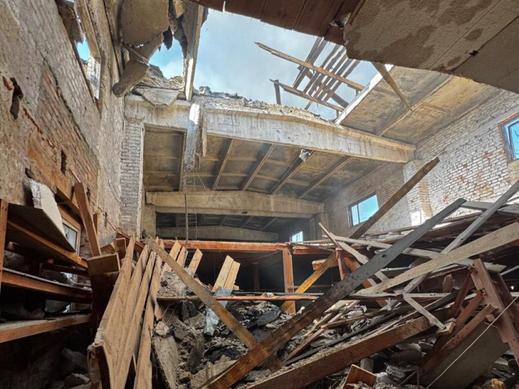 П’ять поранених за добу: поліція Донеччини задокументувала воєнні злочини росії
