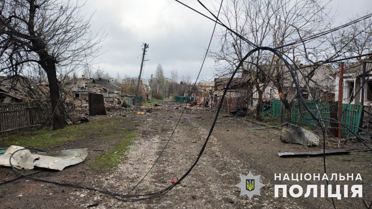 Доба обстрілів Донеччини минула без постраждалих, але з численними руйнуваннями
